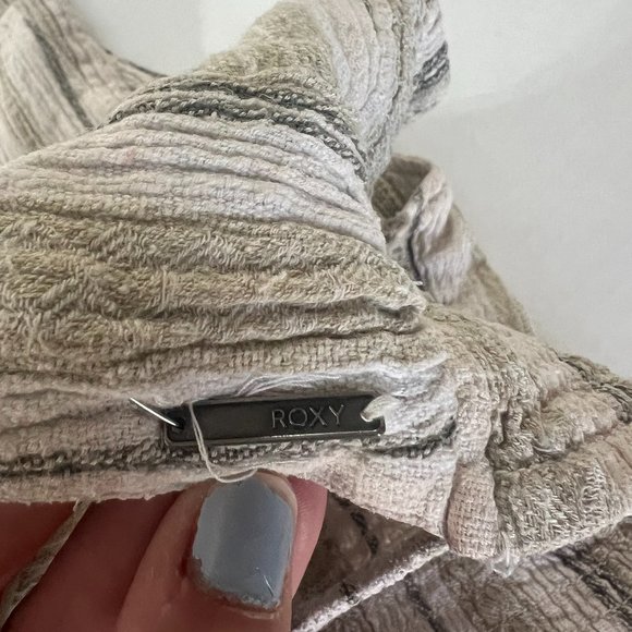 Roxy Halter Top - Picture 2 of 5